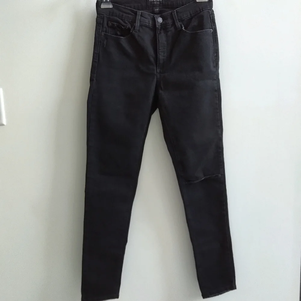 BRF High Rise Black Skinny Jeans - Picture 3 of 9